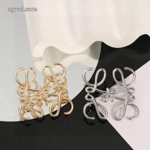 ロエベ LOEWE如意結び目幾何学的新作ブローチbrooch