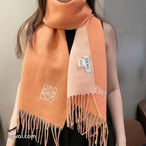 マフラーLOEWE通販限定商品 存在感を発揮する 素敵 スーパー コピー 安心