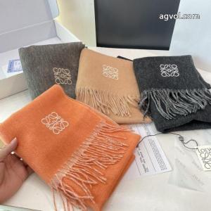マフラーLOEWE通販限定商品 存在感を発揮する 素敵 スーパー コピー 安心