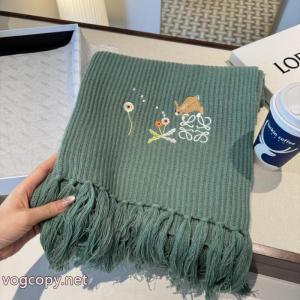 定番人気のモデル 潮流 即発送OKブランド コピー 販売マフラーLOEWE