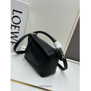 包包最安価格新品 セールで入手! 人気の秋冬新作再登場LOEWEブランド 品 激安 通販.