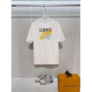 LOEWEスーパー コピー高級感の漂う逸品 2026年秋冬のトレンド 上品上質半袖Tシャツ