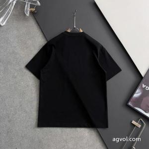 秋冬新作登場 高品質  ハイグレード偽物 通販Tシャツロエベ