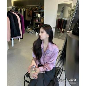 LOEWE    長袖Tシャツブランド スーパー コピー 優良店爆買い大得価防寒 オフィスファッション 使い勝手の良い.