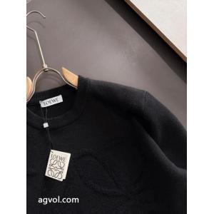 ロエベ新作商品人気セール 26秋冬 最新話題沸騰中偽 ブランドセーター.