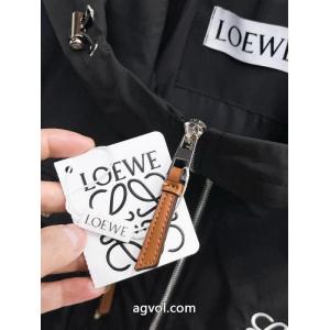 ブランド コピー 専門店尊い逸品 完売寸前 最安値挑戦！LOEWEジャケット