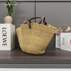 LOEWEブランド スニーカー 激安2026年秋冬コレクション  おしゃれセレブ愛用率NO.1 秋冬2026年の最新アイテム バッグ.