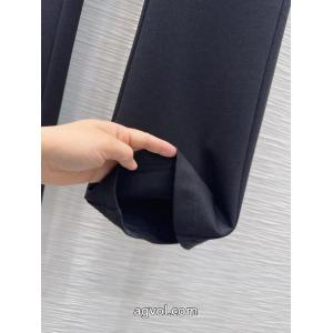 激安 ブランド 通販最安値！  最新入荷260%新品 秋冬大活躍人気アイテムLOEWEスラックス