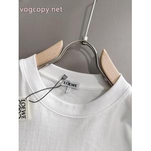 人気商品登場 人気ブランド 使い勝手のいいLOEWE半袖Tシャツコピー 通販