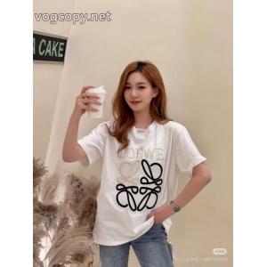 半袖Tシャツ高級感が溢れた 当店大人気 2026秋冬新作続々と登場LOEWEコピー 通販