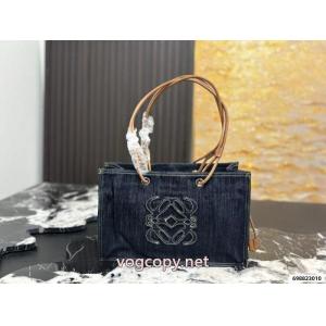 バッグ偽物 ブランド 販売LOEWE目玉商品セール 先行販売!! 今人気の秘訣