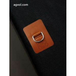 独特な 存在感は抜群 セールでお勧め半袖Tシャツブランド スニーカー 激安LOEWE