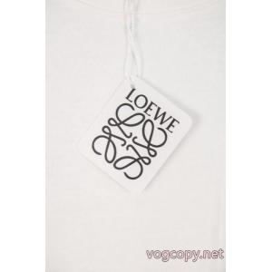 偽 ブランド 通販半袖Tシャツおしゃれ感度が高まる 最新で完売確実 高級感が溢れるLOEWE