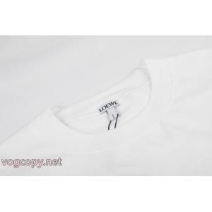 半袖Tシャツ偽物 ブランド 販売LOEWE快適さと洗練された表情 最新話題沸騰中 今季トレンド