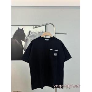 LOEWE新作限定争奪戦 様々なコーディネートに 今年流行半袖Tシャツブランド スーパー コピー