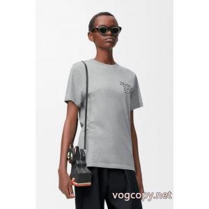 半袖Tシャツ2026大活躍 販路限定モデル ロゴが印象的ブランド スーパー コピーLOEWE