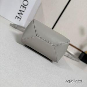 2026一番最高人気 2026新作 今度こそ完売！    バッグ偽 ブランド 販売LOEWE.