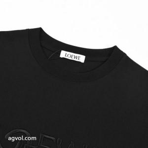 LOEWE最新のアイテム HOT人気 大人の雰囲気たっぷりブランド 激安半袖Tシャツ