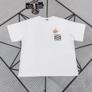 LOEWE半袖Tシャツ 2026スーパーコピー視線を集めて 甘い風 品質保証低価