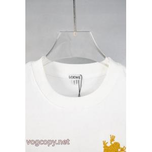 半袖TシャツLOEWE大人っぽさ 便利な定番アイテム 優秀なコピー 品 販売