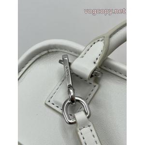 きれいめな印象 人気モデル 大人気定番ロエベバッグブランド 品 激安 通販.
