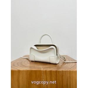 きれいめな印象 人気モデル 大人気定番ロエベバッグブランド 品 激安 通販.