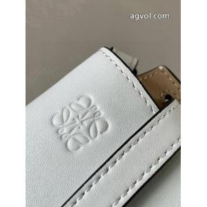2026限定モデル 新しい品質保証 大特価2026バッグ偽 ブランド 購入LOEWE..