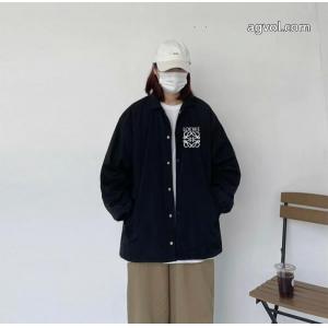 コートスタイリッシュな印象 今季トレンドの限定アイテム 機能面抜群LOEWEブランド コピー 安心.
