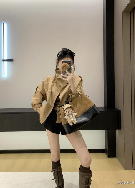 ブランド 偽物 激安 通販大変人気大人感漂う秋冬新作ロエベコート 0 