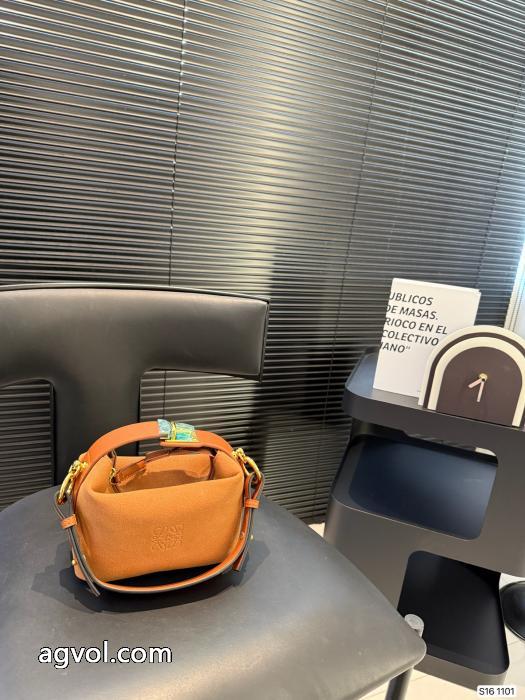 バッグブランド 通販LOEWE上品な落ち感ある北欧ブランド 6 