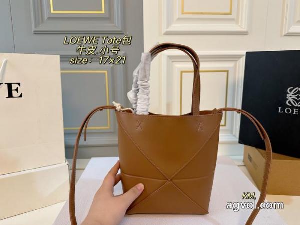 ブランド コピー 販売バッグ最高級ランクロゴが素敵LOEWE 5 