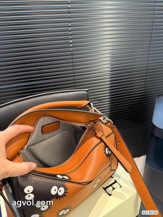 LOEWEバッグブランド 偽物 激安人気ブランド大人OK2025SS 4