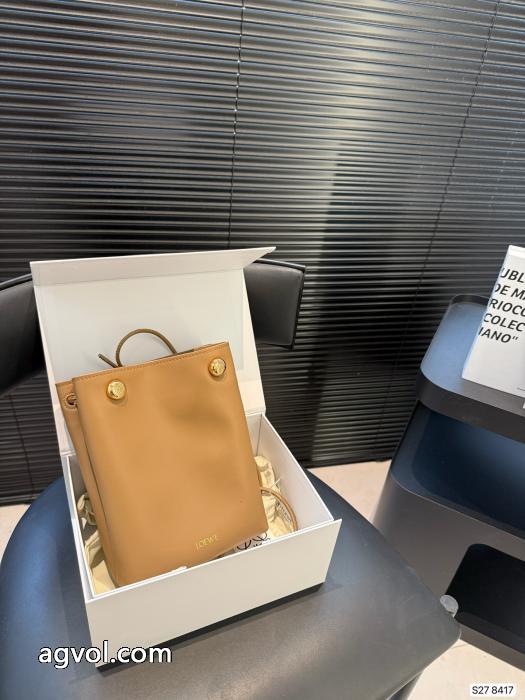 今季大人気のデザイン完売必須ブランド コピー s 級LOEWEバッグ 2