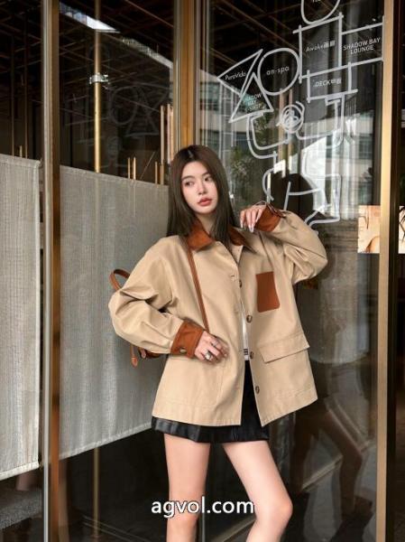 Loeweカスタムアルファベットロゴポケットスエードパッチワークゆったりカジュアルコート 3
