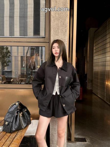 Loeweカスタムアルファベットロゴポケットスエードパッチワークゆったりカジュアルコート 5