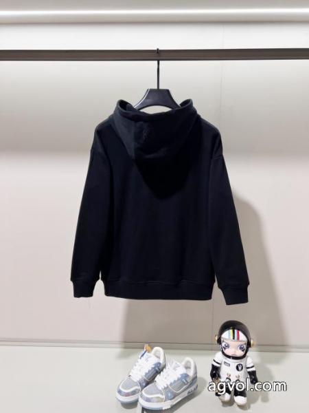 新作数量限定セール 人気沸騰中 現在流行中のおすすめ人気パーカーLOEWE偽 ブランド 販売 1