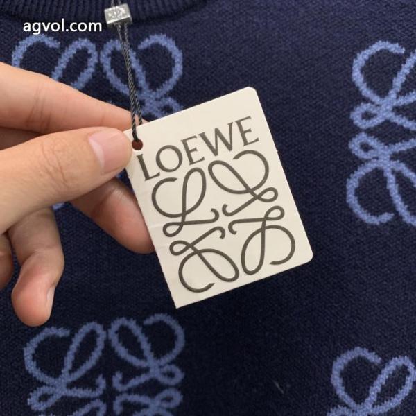 セーターLOEWE品質保証新作登場 上品で洗練された印象を引き立て 今季のトレンドクラシックスタイルブランド 通販 激安 2