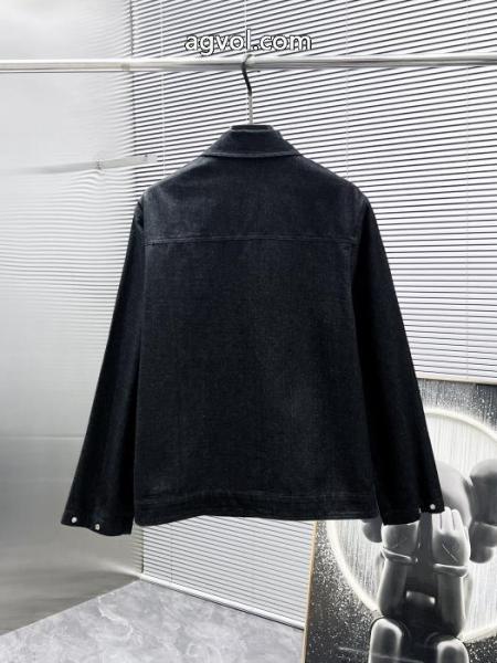 偽物 ブランド 激安ロエベコート数量限定SALE 今回大特価 最新☆大人気☆話題沸騰 6