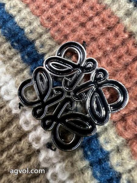 セーターLOEWEスーパー コピー 安心お気に入りのスタイル ロゴが印象的 希少お得! 2