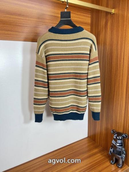 セーターLOEWEスーパー コピー 安心お気に入りのスタイル ロゴが印象的 希少お得! 1