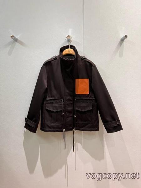 高評価の人気品 上品カジュアルな雰囲気に 多色使いが魅力のブランド 品 スーパー コピージャケットLOEWE 2