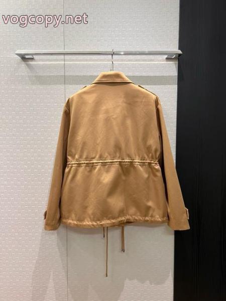 高評価の人気品 上品カジュアルな雰囲気に 多色使いが魅力のブランド 品 スーパー コピージャケットLOEWE 5