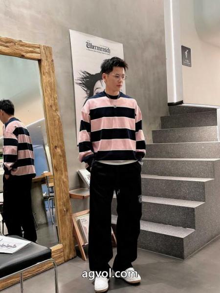 偽 ブランド限定入荷 爽快感が絶妙にマッチ SALE多色ロエベスラックス 2