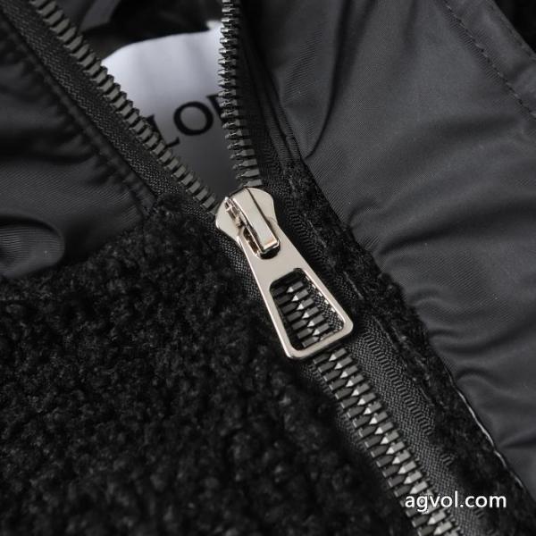高級感あるスタイル 超数量限定 旅行にも最適LOEWE偽物 ブランド 販売ダウンジャケット 5 