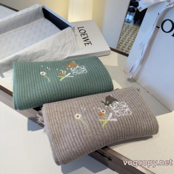 定番人気のモデル 潮流 即発送OKブランド コピー 販売マフラーLOEWE 6