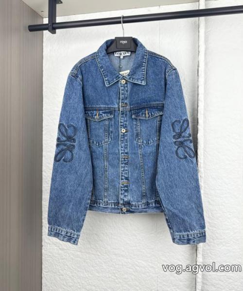最安価格に挑戦中 プレゼントにも 雑誌掲載新作コートLOEWE偽物 ブランド 激安 0 
