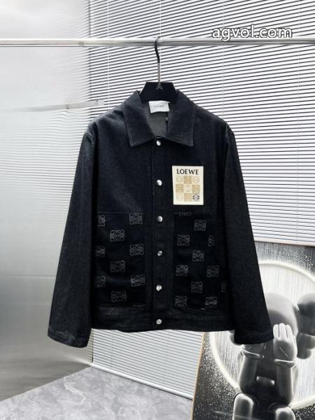 最新☆大人気☆話題沸騰 レビュー高い 長くご愛用できるLOEWEブランド コピー 品コート 5 