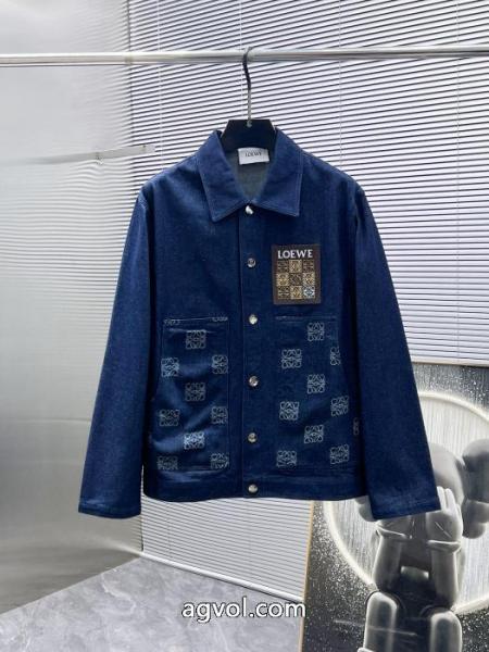最新☆大人気☆話題沸騰 レビュー高い 長くご愛用できるLOEWEブランド コピー 品コート 6 