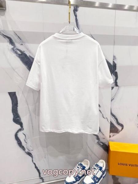 抜群の雰囲気が作れる! 激安価格! 最高にCOOL秋冬新作Tシャツロエベスーパー コピー 1