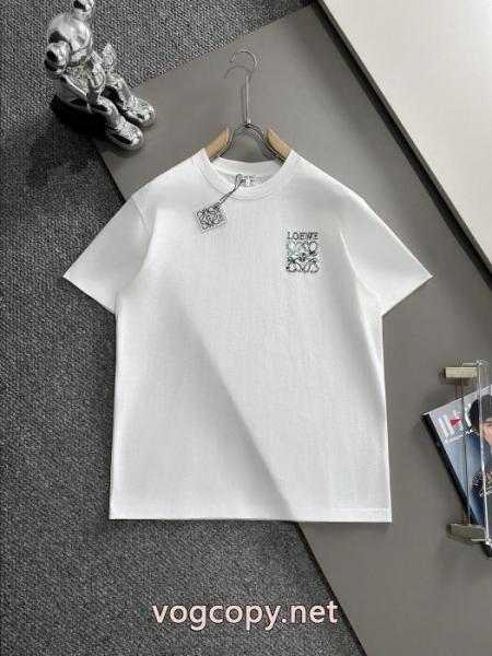 ブランド コピー 品高評価! 雑誌掲載最新作 大人の上質感TシャツLOEWE 4